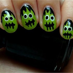 Frankenstein's Monster Nails
Nail tutorial & more photos here: http://www.swatchandlearn.com/nail-art-tutorial-frankensteins-monster-nails/
