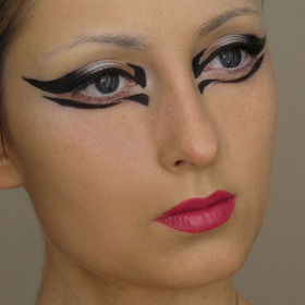 Lady Gaga Edge of Glory makeup