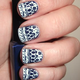 Navy Mixed Print Nails 
http://polishmeplease.wordpress.com