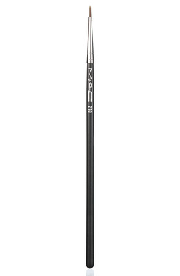 mac-210-precise-eye-liner-brush.jpg