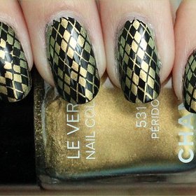 Chanel Peridot Argyle Konadicure
See more photos here: http://www.swatchandlearn.com/nail-art-chanel-peridot-argyle-konadicure/