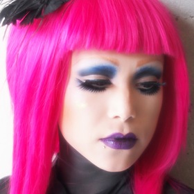 A Hunger Games Capitol stylist inspired look