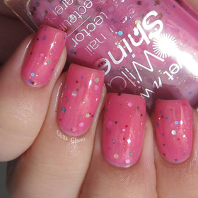 A franken for pink Wednesday :) I used Wet n' Wild clear, How I Met Your Magenta, a bit of Party of Five Glitters and Essence Circus Confetti!