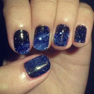 We love the starry, galactic effect of this design
