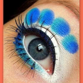 Makeup look inspired by unicorn eggs. I'm using Sugarpill lashes and eyeshadows and Makeup Geek eyeshadows! :) 