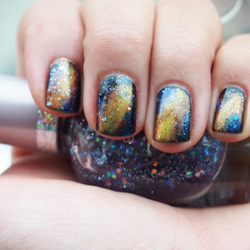 Yellow nebula/galaxy nails