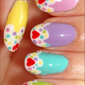 Cupcake Nails
Nail tutorial & more photos here: http://www.swatchandlearn.com/nail-art-tutorial-cupcake-nails/