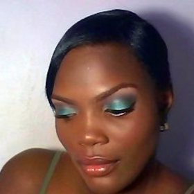 This is one of my favourite looks. My brown eyes popped in this :-)