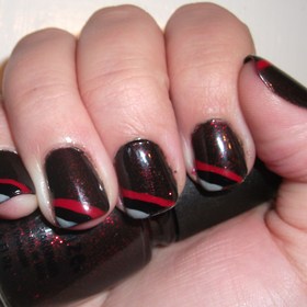 Rip City!! Trailblazer Nails.
http://polishmeplease.wordpress.com