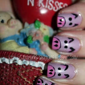 http://samariums-swatches.blogspot.com/2011/08/this-little-piggy.html