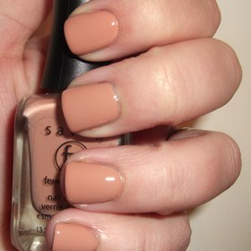 I love this nude!! Best thing- I got it for 2 bucks! :) SCORE!