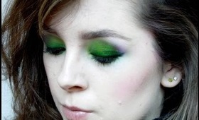 Green Christmas Party Makeup