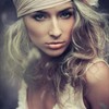 A thick fabric wrap  makes a dramatic statement—think peasant gypsy. Pair with smoldering eyes and you'll dance the night away! {via pinterest}