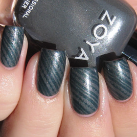 Stamping with Zoya Tao and Cynthia using a Born Pretty plate :)