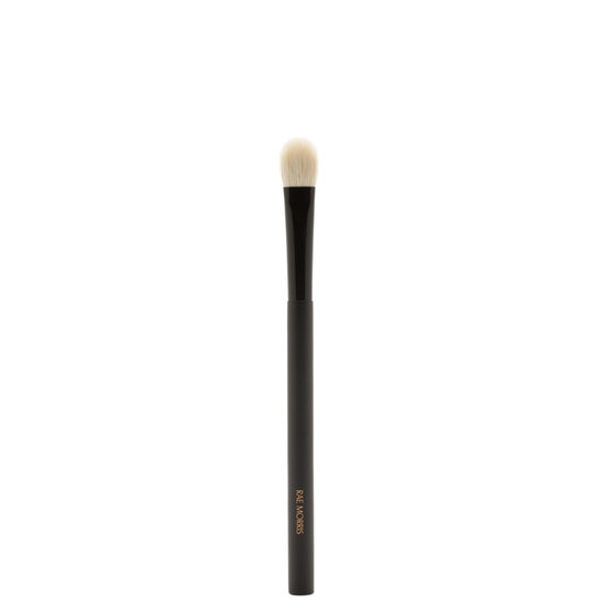 Rae Morris Brush 8.5: Crème Shadow Shader product smear.