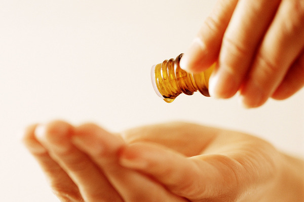 Dried Out? Here Are 3 Must-Have Oils For Silky Smooth Skin And Hair