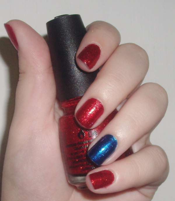 Classy, simple 4th of July nails | Terra M.'s (terrababy) Photo