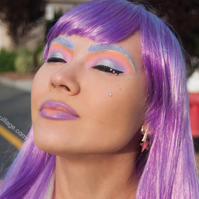 Futuristic emo girl :)) All info on my blog: http://www.maryammaquillage.com/2012/05/antoinette-futurette.html