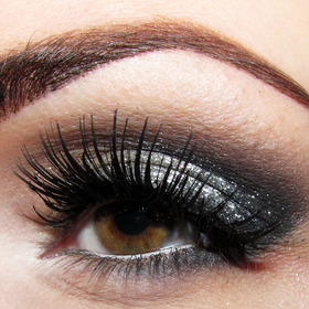 Glittery make-up take 2 :) 
Made without brushes. 