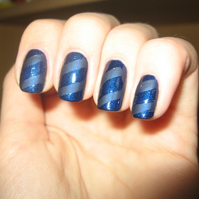 http://arvonka-nails.blogspot.com/2012/05/essence-hard-to-resist-matt-stripes.html