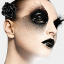 Trend: Blackened Beauty