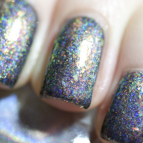 http://samariums-swatches.blogspot.com/2012/01/flakies-and-holo-galore.html