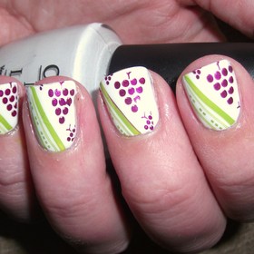 Who likes wine? Who likes grapes? Maybe you'll like these nails more than I did.