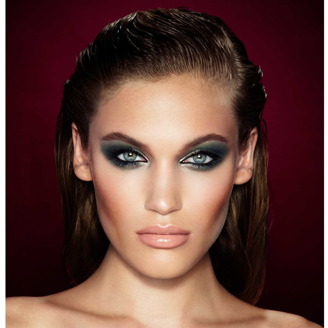 Charlotte Tilbury Get the Look The Rebel product smear.