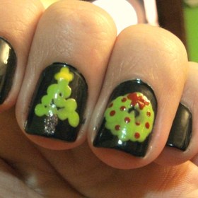Christmas Accent Fingers Nails