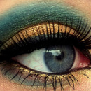 Fairy-Winged Eye Liner