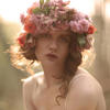 Who needs a bridal bouquet when you can wear it on your head? Jokes aside, how romantic is this look? {via pinterest}