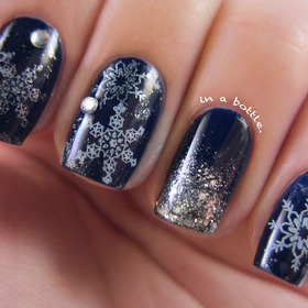 Winter Snowflake Nails @gemsinabottle