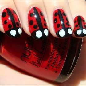 Ladybug Nails
Nail tutorial & more photos here: http://www.swatchandlearn.com/nail-art-tutorial-ladybug-nails/