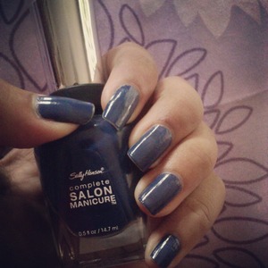 sally hansen 'thinking of blue' nail colour