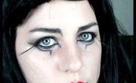Halloween Tutorial: Siouxsie Sioux