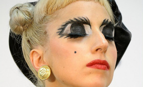 Lady Gaga’s Crazy Cartoon Eyes