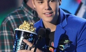 Justin Bieber 2011 MTV Movie Awards Hair