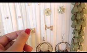 DIY: How to store Necklaces & Earrings