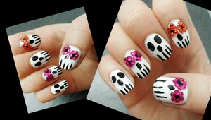 Skull nails! =D