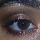 Browny smokey eye with golden highlights 