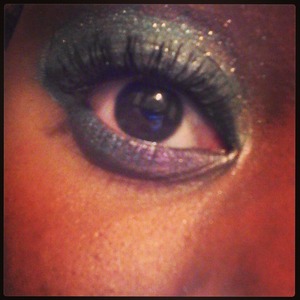im 14 and my dream job is to do make-up ^-^ 