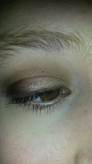 A holiday look I did for Thanksgiving using Urban Decay. 