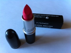 MAC Iris Apfel Collection Lipsticks in 'Party Parrot'