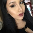 Soft fall glam with bold lip