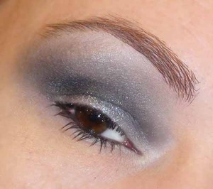 Smokey look for hooded eyes with some serious staying power!
NYX Professional Makeup Artist Pallet used over Urban decay primer, NYX milk jumbo pencil on lower lid and eyebrow bone. Blackbean used in crease for extra base. NYX silver glitter on the middle of lower lid for pizzazz!