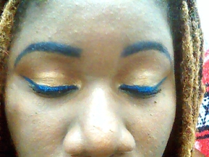 the blue liner and blue glitter liner really made the bronze pop!