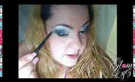 Blue Smokey Eyes / Ojos Haumados (Spanglish)