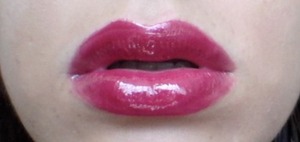 mac's utterly tart lip gloss