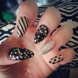 black gold glitter & silver nail polish art! 