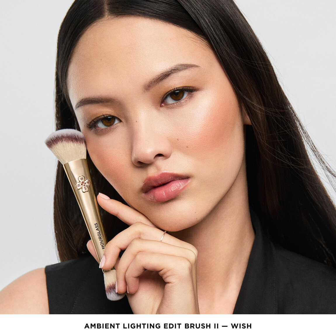 Hourglass Ambient Lighting Edit Brush II - Wish | Beautylish